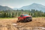 Chevrolet Silverado LT Z71 Trail Boss Crew Cab 2018 года